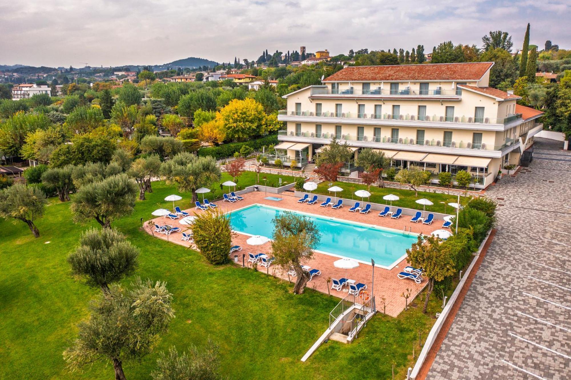 Villa Paradiso Suite Moniga del Garda Esterno foto